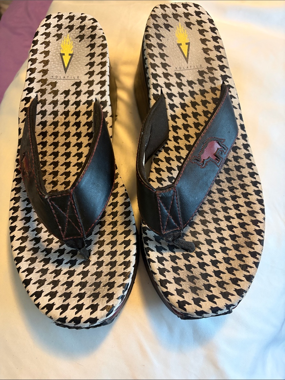 Volatile Alabama Black & white Houndstooth Flip Flops